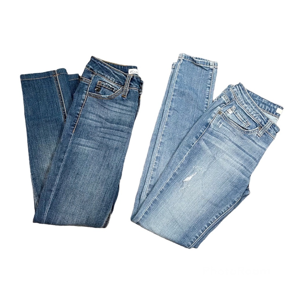 Kancan Jeans Bundle of 2 Pairs Estilo Sz 25 Light and Dark Wash